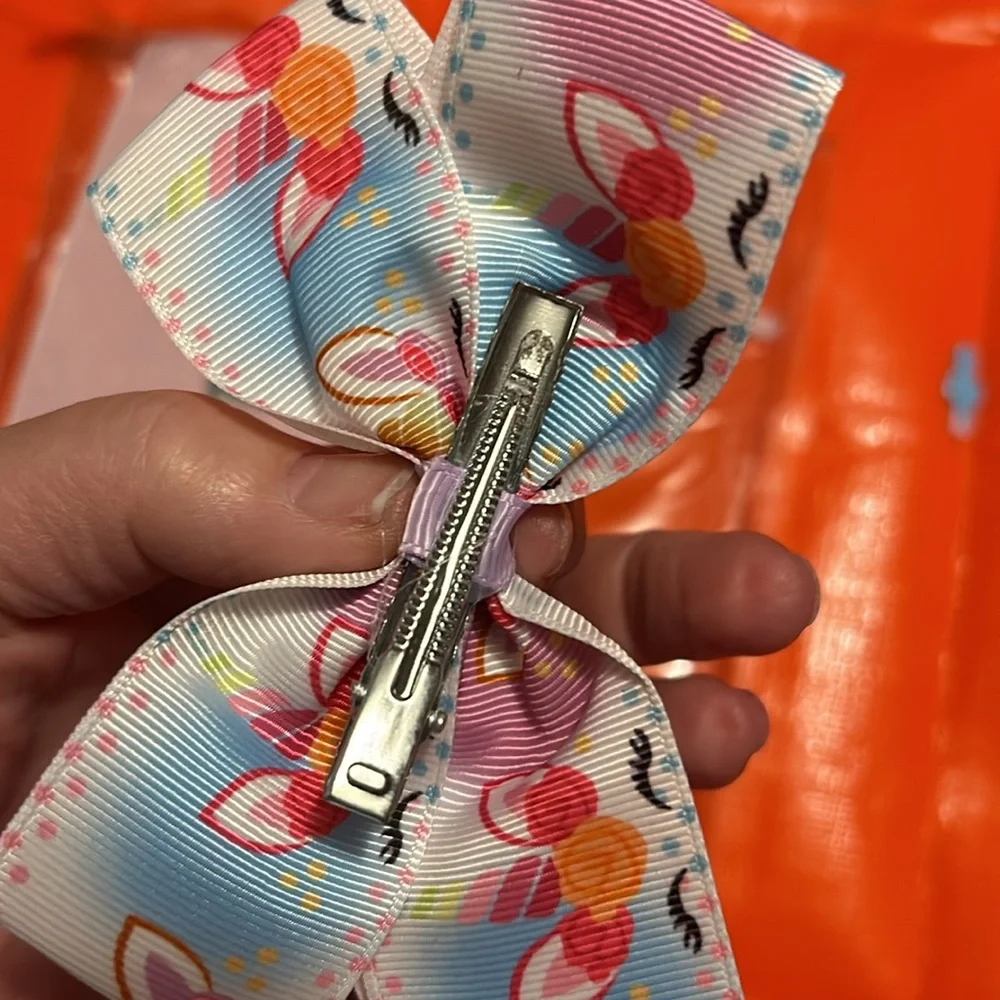 Hair bows